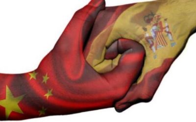 ¿Qué actividades realizan las personas china que han emigrado a España?